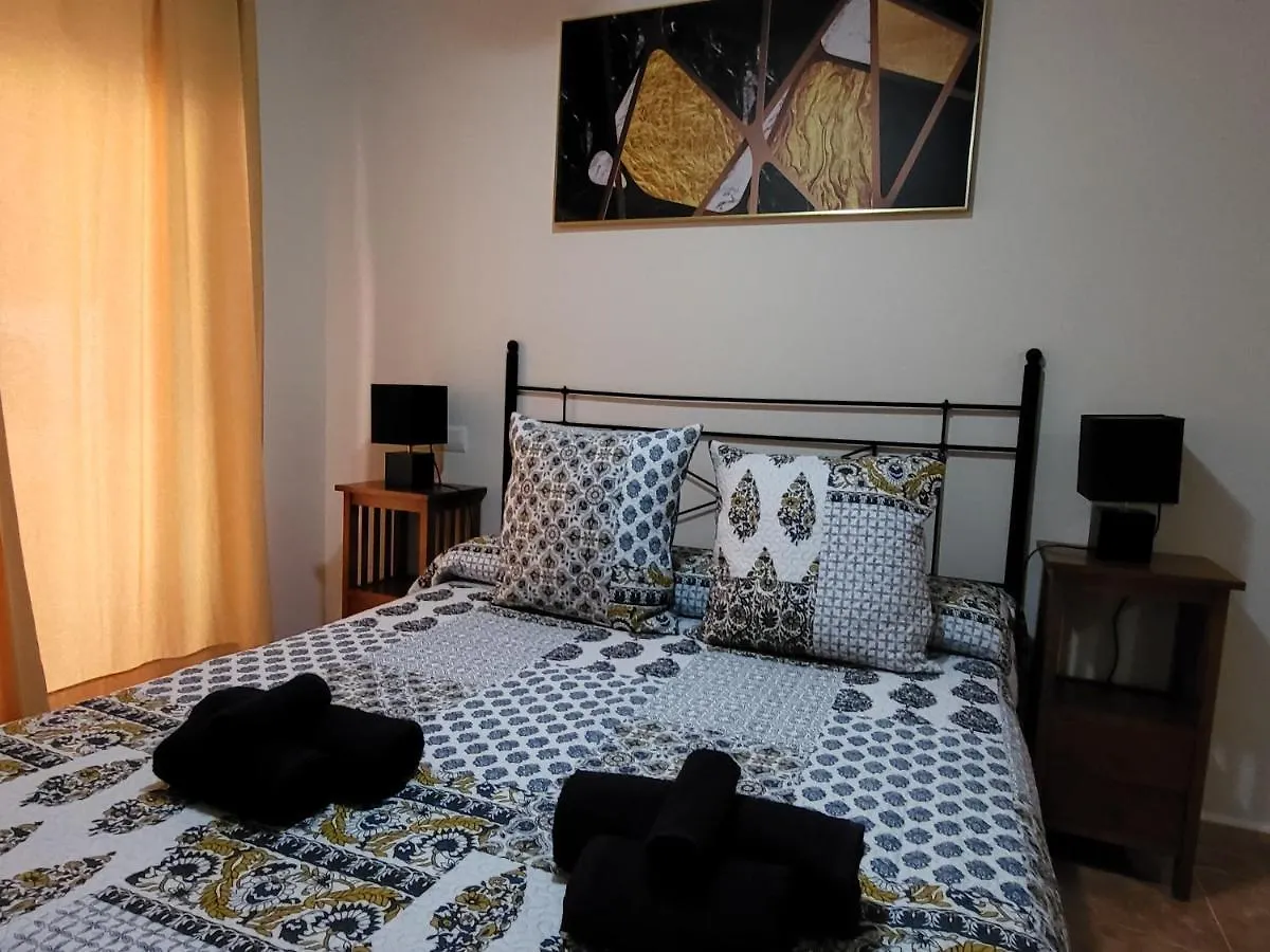¡Bajo precioso con salida directa a la piscina comunitaria en Paraíso de Vera! Apartamento