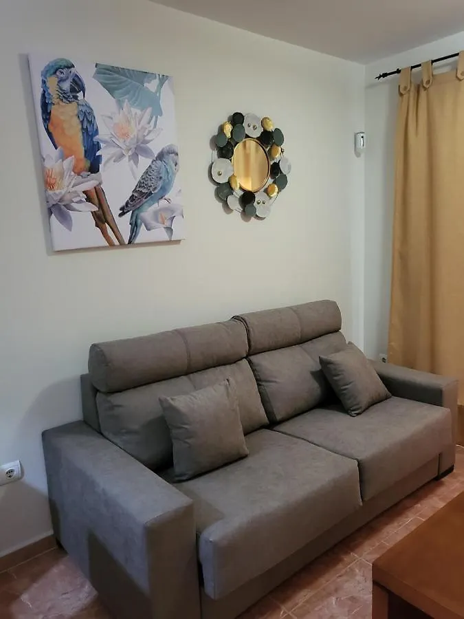 ¡Bajo precioso con salida directa a la piscina comunitaria en Paraíso de Vera! Apartamento Vera